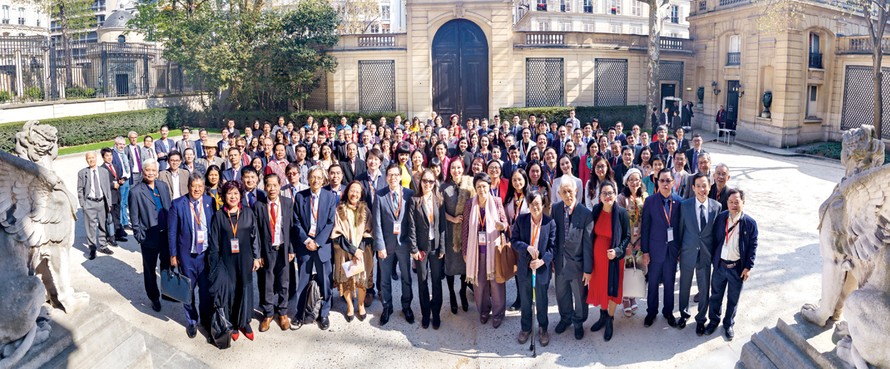 Các đại biểu tham dự Diễn đàn Người Việt có tầm ảnh hưởng tại Paris, Pháp