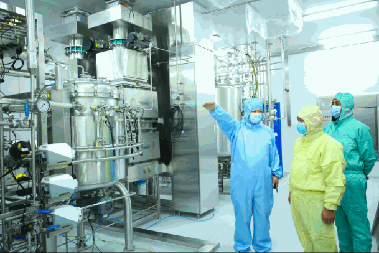 Bên trong xưởng sản xuất vắc-xin vừa khánh thành ở Trung Quốc. Ảnh: The Paper 