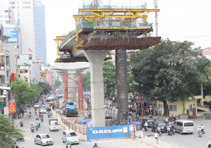 Metro Nhổn - ga Hà Nội đoạn qua Cầu Giấy, do Nhà thầu Dealim thi công