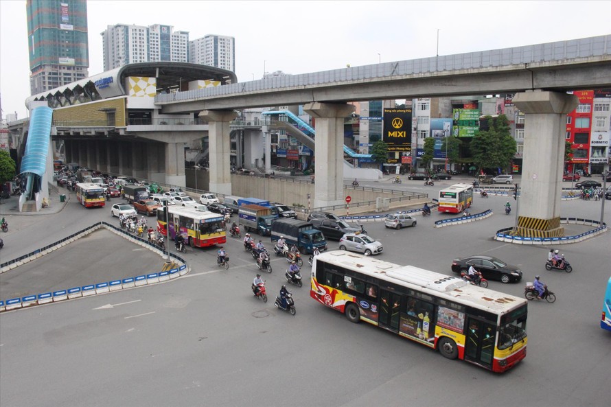 Hà Nội lên 3 kịch bản kết nối đường sắt Cát Linh - Hà Đông với xe buýt