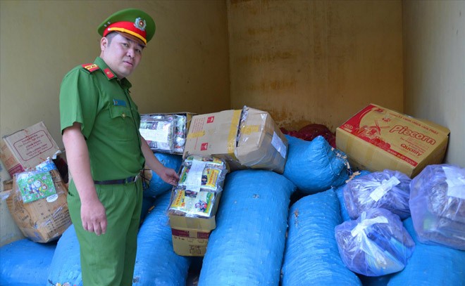 Kho chứa gần 2,5 tấn nguyên liệu và thành phẩm Ama Kông giả tại Phòng CSMT