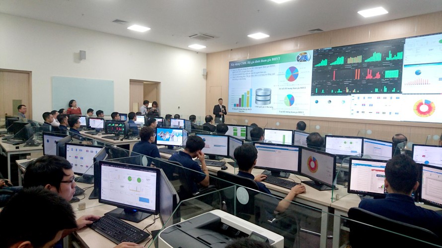 Một góc Trung tâm Công nghệ Thông tin của BHXH Việt Nam. Ảnh: Phạm Thanh