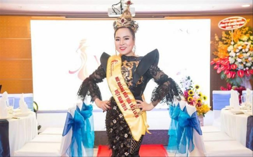 Nữ hoàng Văn hóa Tâm linh Việt Nam 2018 Phạm Nữ Hiền Ngân. ảnh: tuấn anh