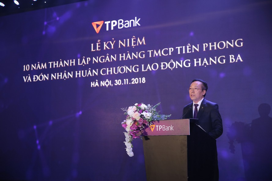 Ông Đỗ Minh Phú trong sự kiện Kỷ niệm 10 năm thành lập TPBank và đón nhận Huân chương Lao động Hạng Ba