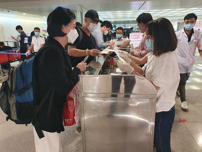 Công tác kiểm tra, giám sát sức khỏe ở sân bay Tân Sơn Nhất