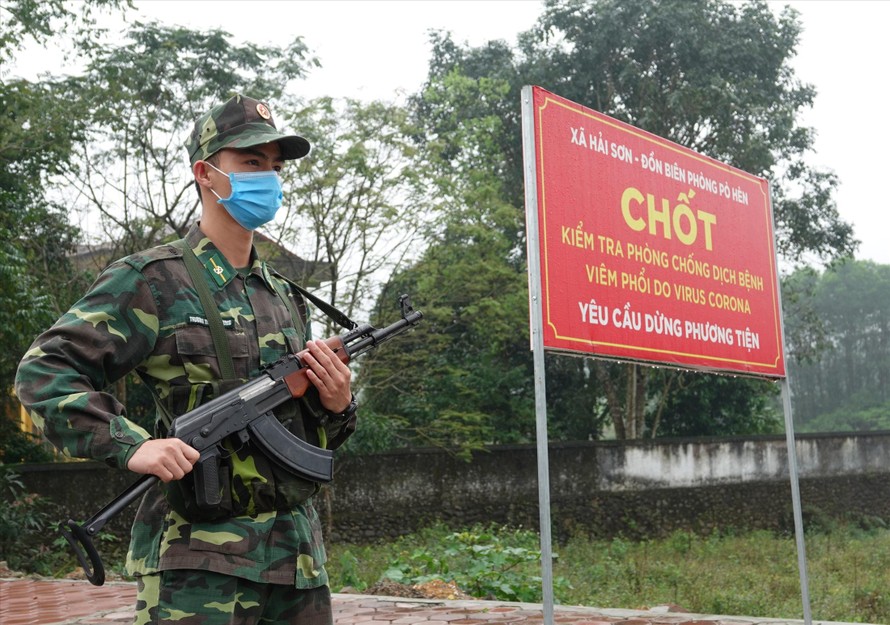 Chốt chống dịch COVID-19 trên tuyến biên giới Quảng Ninh. Ảnh: Nguyễn Minh 