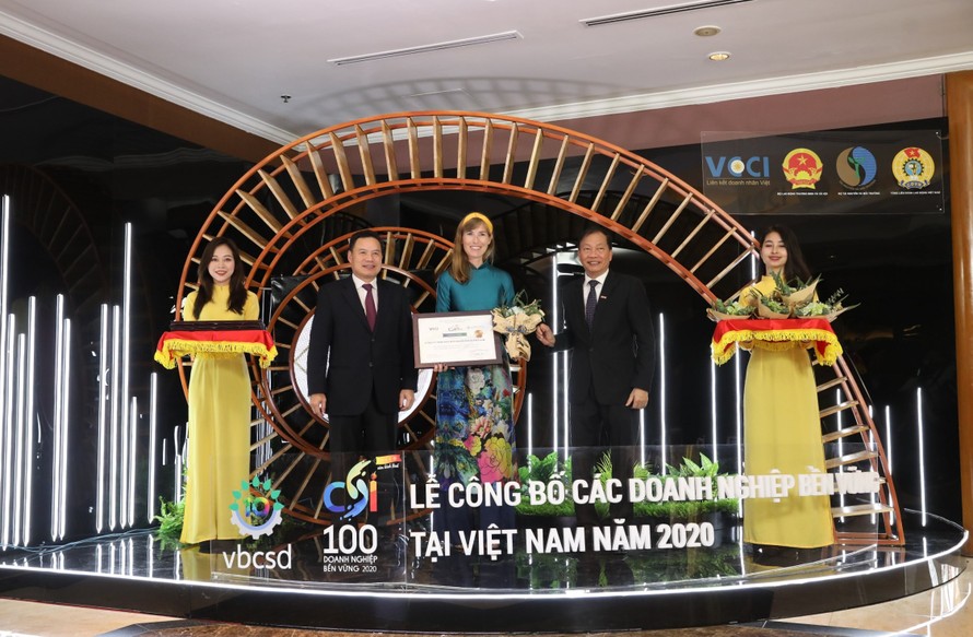 Đây là năm thứ 5 liên tiếp HEINEKEN Việt Nam được xếp hạng trong Top 3 Chương trình Đánh giá và Xếp hạng các Doanh nghiệp bền vững Việt Nam