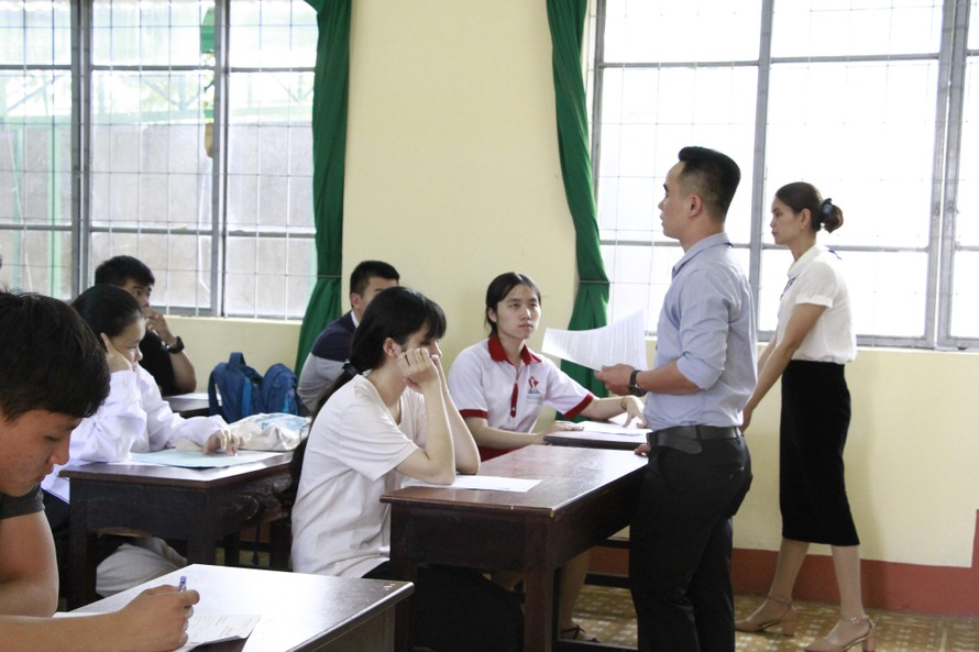 Thí sinh Đắk Lắk tham dự kỳ thi THPT quốc gia 2019.