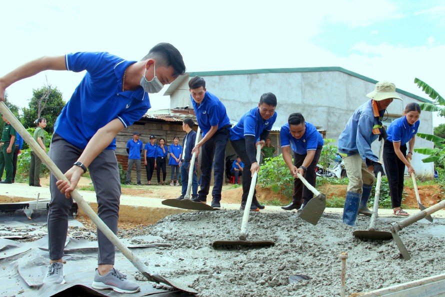Đắk Lắk: Nhiều hoạt động ý nghĩa của tuổi trẻ giúp đỡ cộng đồng
