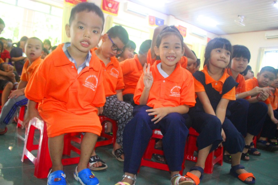 Các em tại Trung tâm Hỗ trợ Phát triển Giáo dục hòa nhập trẻ khuyết tật