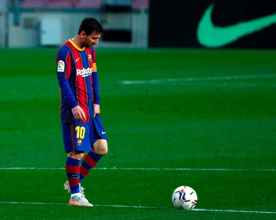 Messi bị điều tra vì 'vui quá đà'