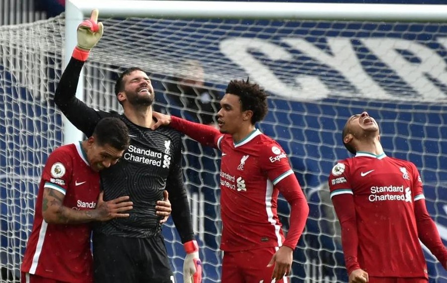 Lịch thi đấu Ngoại hạng Anh 19/5: Top 4 vẫy gọi Liverpool