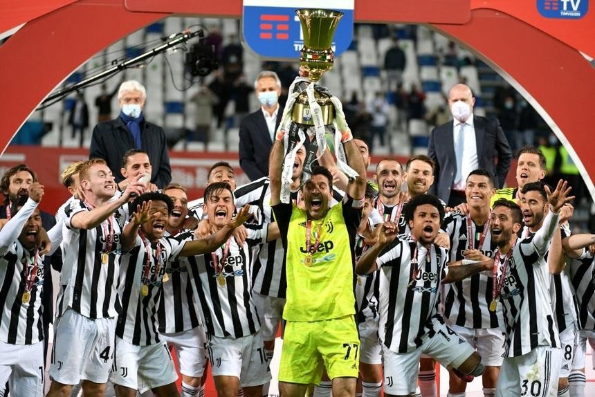 Juventus vô địch Coppa Italia, HLV Pirlo tự tin về tương lai