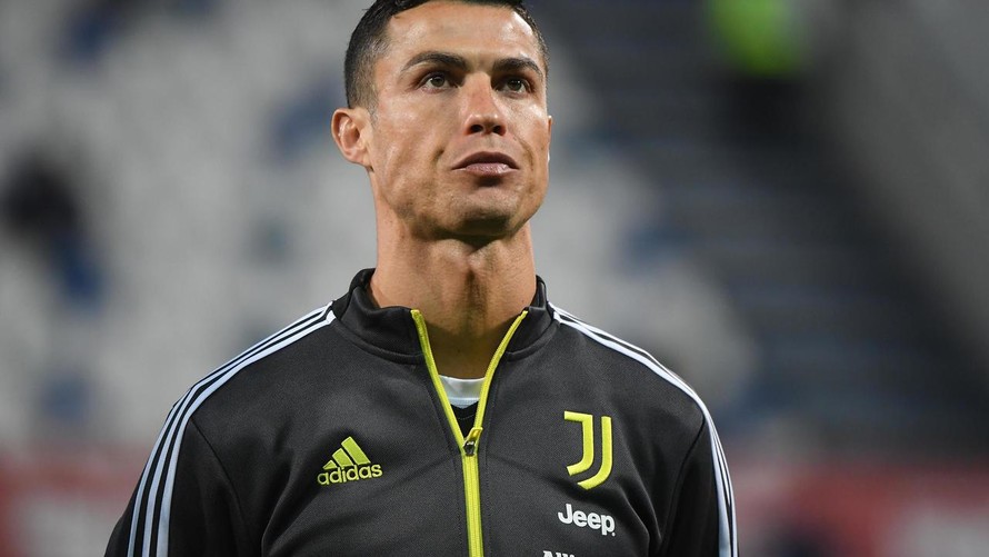 Hành động gây tranh cãi của Ronaldo khi Juventus vào top 4