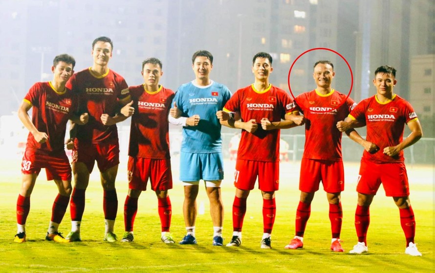 Trọng Hoàng làm điều đặc biệt trước trận đấu với Indonesia