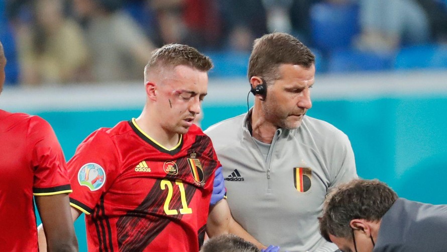 Ngôi sao đội tuyển Bỉ bị vỡ hốc mắt, chính thức chia tay EURO 2020