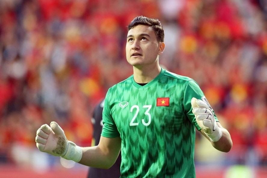 Thủ môn Đặng Văn Lâm, tiền vệ Lee Nguyen gửi lời chúc đội tuyển Việt Nam