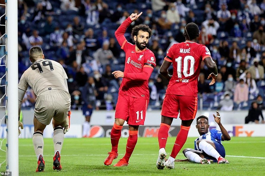‘Tam sát’ thay nhau ghi bàn, Liverpool vùi dập Porto 5-1