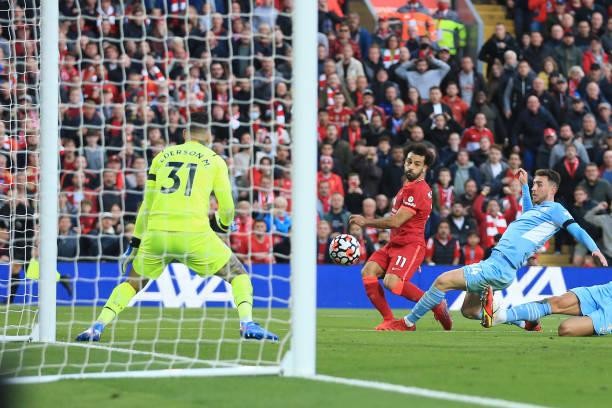 Liverpool vs Man City 2-2: Bữa tiệc bóng đá mãn nhãn