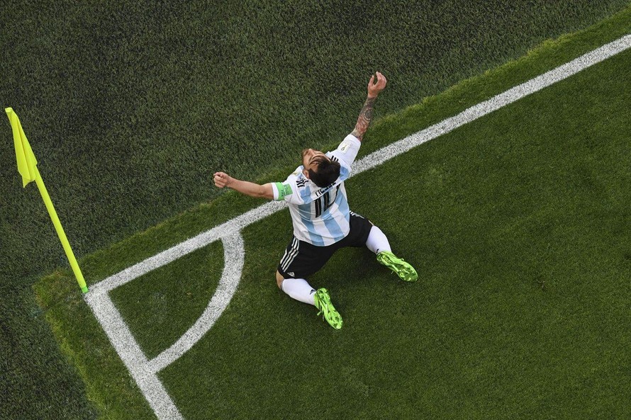 Lionel Messi giải tỏa cơn khát bàn thắng ở World Cup 2018.
