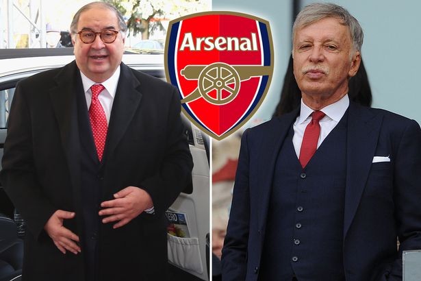 Alisher Usmanov (trái) đồng ý bán 30% cổ phiếu Arsenal cho Stan Kroenke
