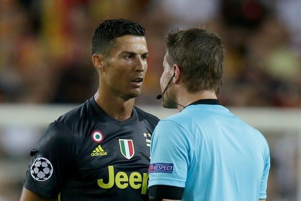 Ronaldo chỉ bị treo giò 1 trận ở cúp C1 châu Âu