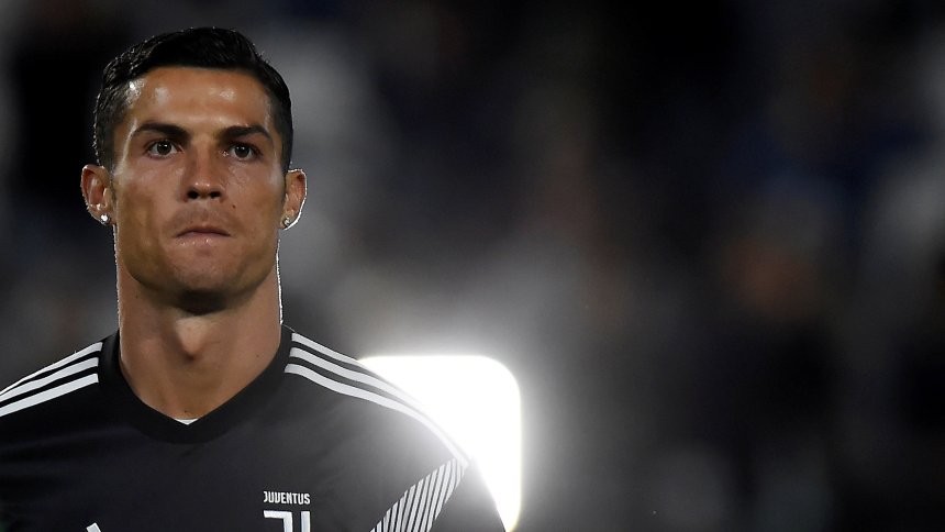 Ronaldo phủ nhận cáo buộc hiếp dâm ở Mỹ