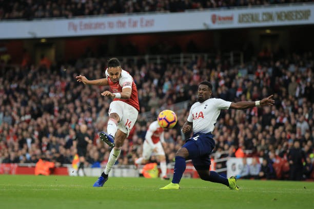 VIDEO: Rượt đuổi nghẹt thở, Arsenal đại thắng Tottenham
