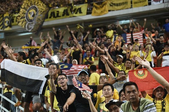 "Cơn sốt vé" ở Malaysia không kém gì ở Việt Nam