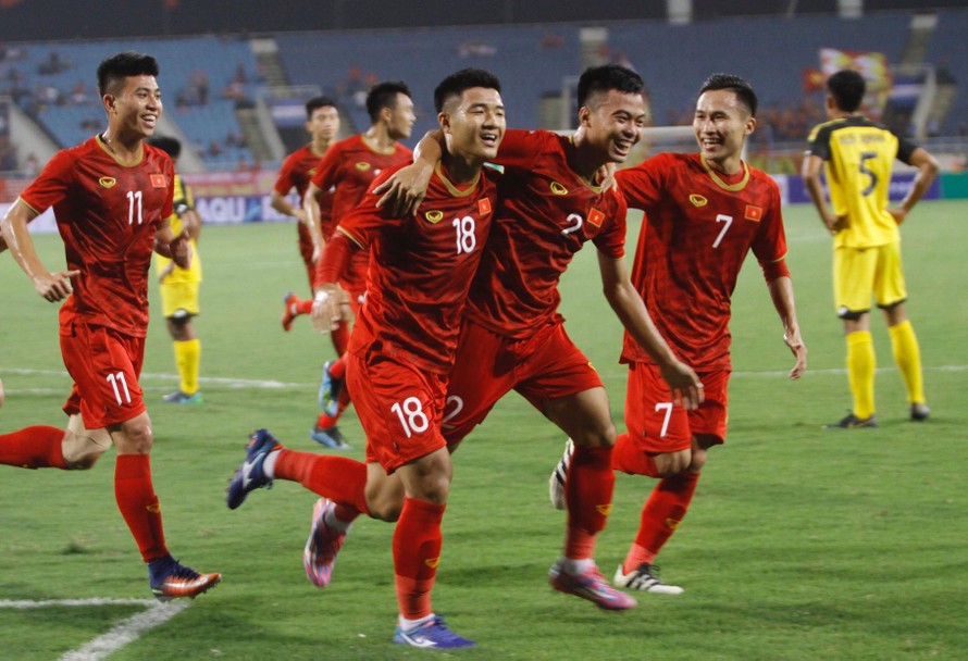 Các cầu thủ U23 Việt Nam ăn mừng bàn thắng. Ảnh: Duy Phạm