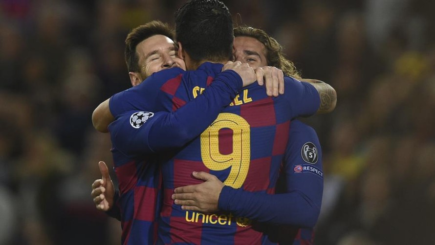 Lionel Messi tỏa sáng cùng Suarez và Griezmann.