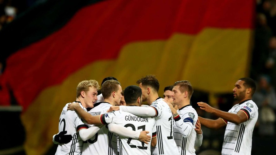 Các ngôi sao đội tuyển Đức thể hiện sự đoàn kết trước dịch Covid-19.
