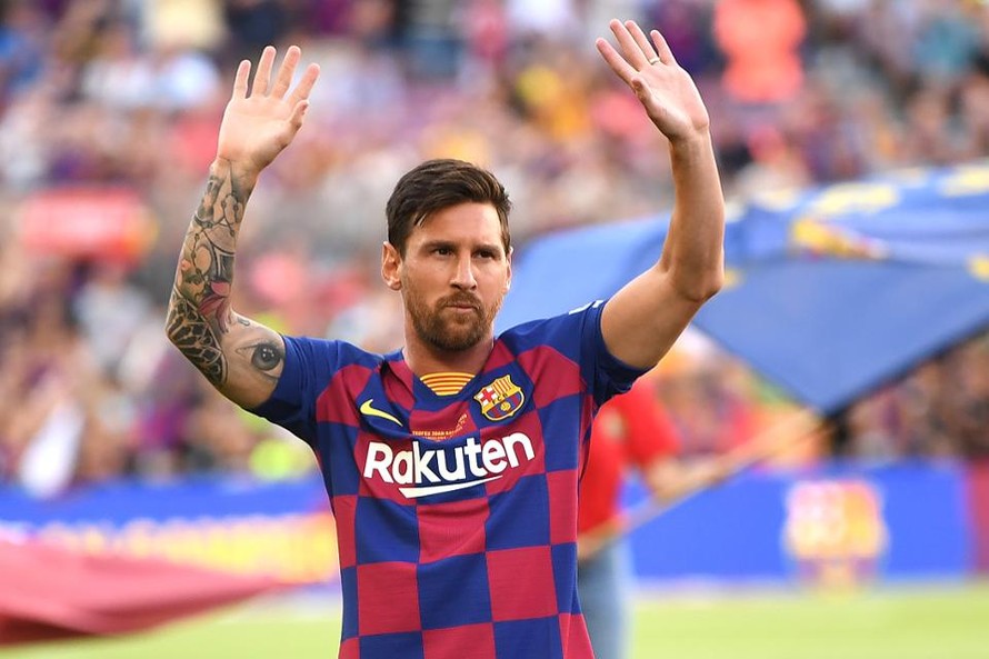 Lionel Messi và đồng đội chấp nhận giảm lương.