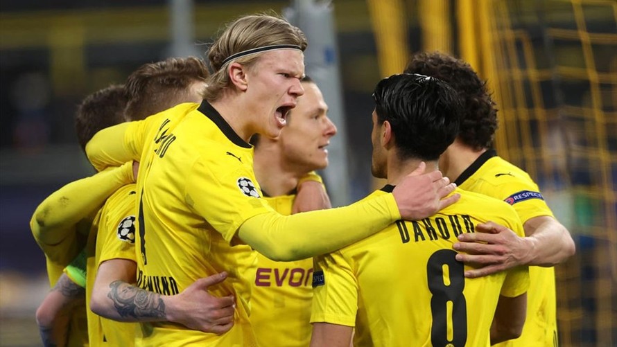 Haaland lập kỷ lục, Dortmund vào tứ kết Champions League 