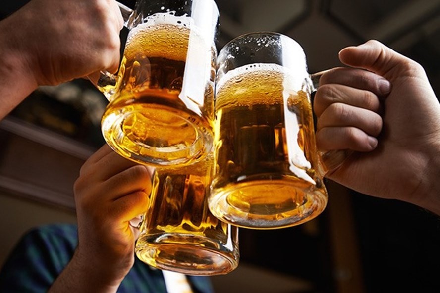 Cấm bán rượu bia theo giờ khả thi đến đâu?