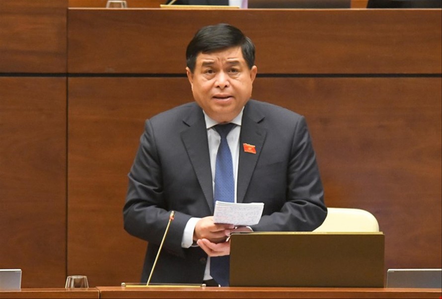 Bộ trưởng KH&ĐT Nguyễn Chí Dũng phát biểu giải trình