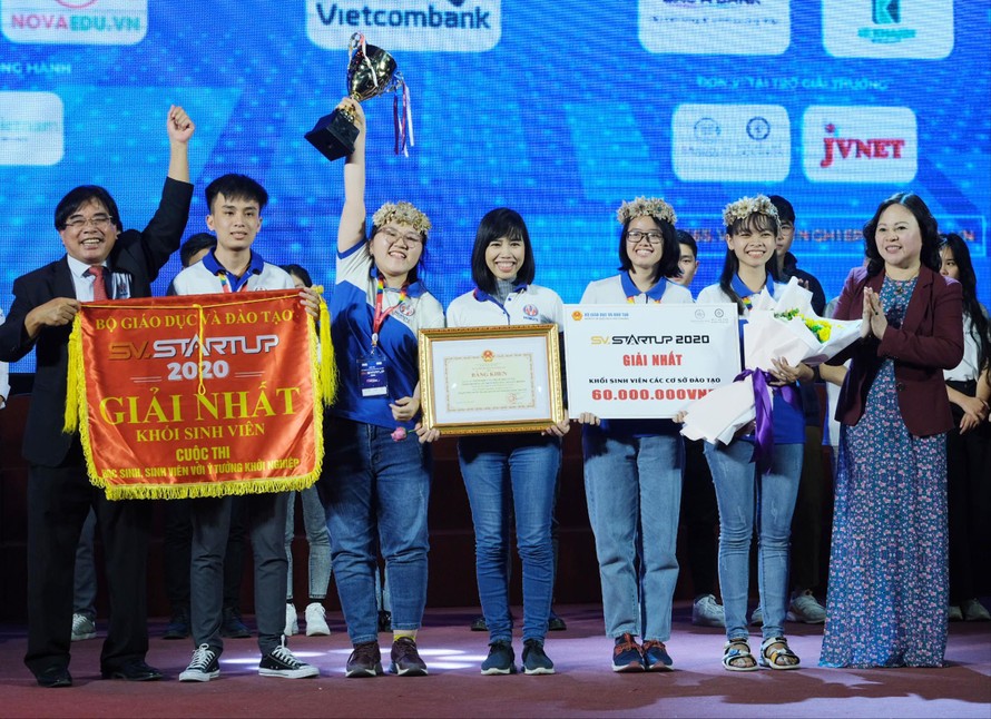 Sinh viên Trường ÐH Sư phạm Kỹ thuật TPHCM đoạt giải nhất cuộc thi học sinh, sinh viên với ý tưởng khởi nghiệp SV - STARTUP 2020