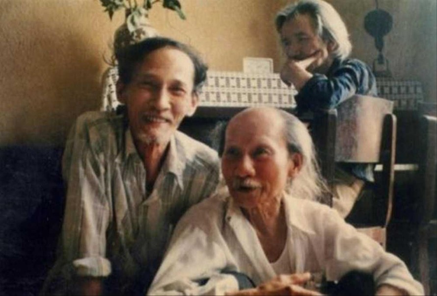 Nhạc sĩ Văn Cao, nhà văn Nguyễn Tuân và họa sĩ Bùi Xuân Phái là ba trong số tác giả xuất sắc được trao Giải thưởng Hồ Chí Minh đợt 1 