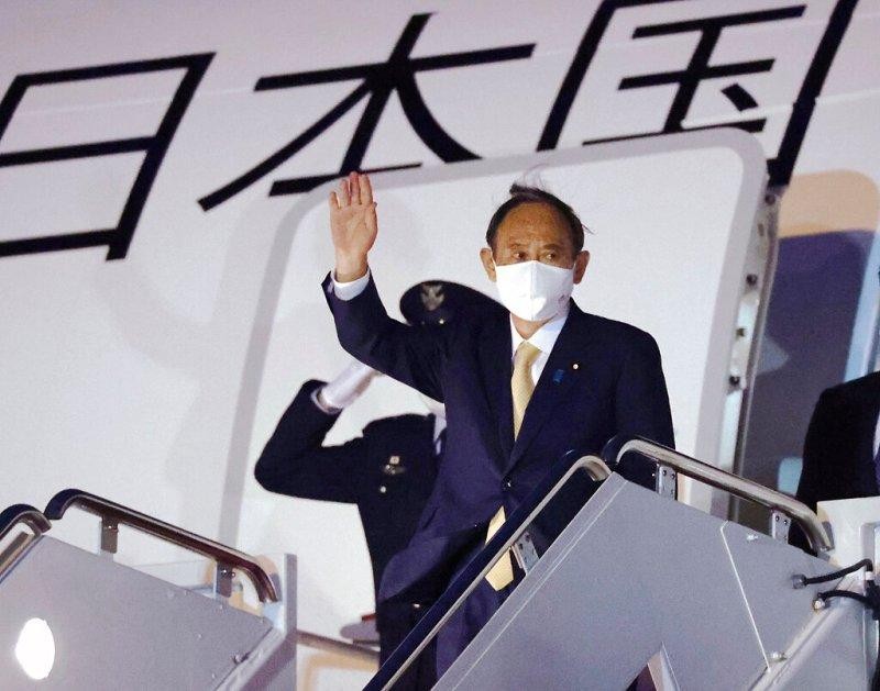 Thủ tướng Suga tới Mỹ vào ngày 15/4 Ảnh: Yomiuri Shimbuni/AP Images 