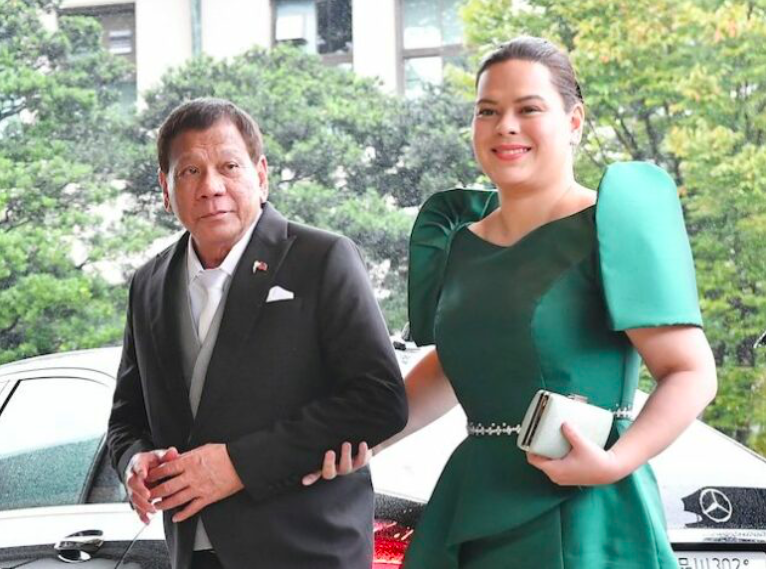 Tổng thống Philippines Rodrigo Duterte và con gái Sara Duterte Carpio Ảnh: Getty 