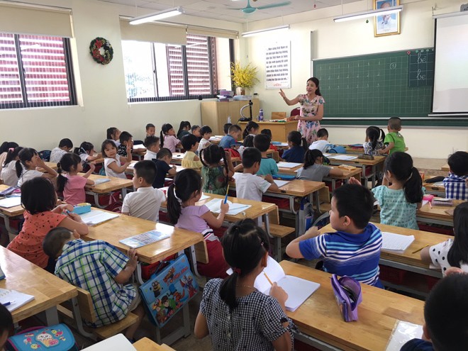 Một lớp học khối 1 trường Tiểu học Chu Văn An, Hà Nội 
