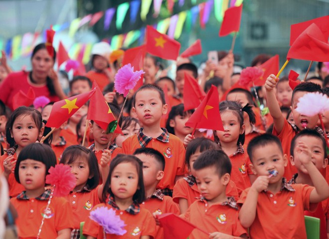 Học sinh trường Tiểu học Thanh Xuân Bắc - Hà Nội dự khai giảng năm học mới 2018 - 2019. Ảnh: Nhật Minh