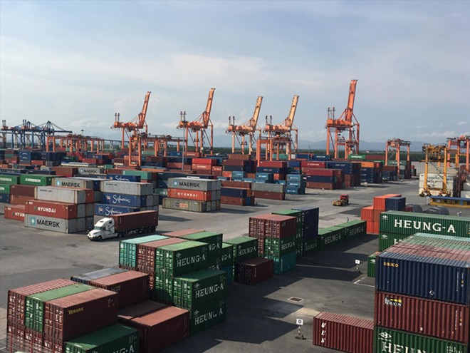 Cảng Tân Vũ, Hải Phòng vẫn đang tồn đọng rất nhiều container phế liệu Ảnh: Tuấn Nguyễn
