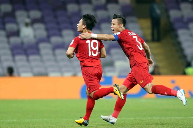  Quế Ngọc Hải và Quang Hải là 2 cầu thủ được đánh giá cao nhất trong chiến thắng của Đội tuyển Việt Nam trước Đội tuyển Yemen Ảnh: HỮU PHẠM