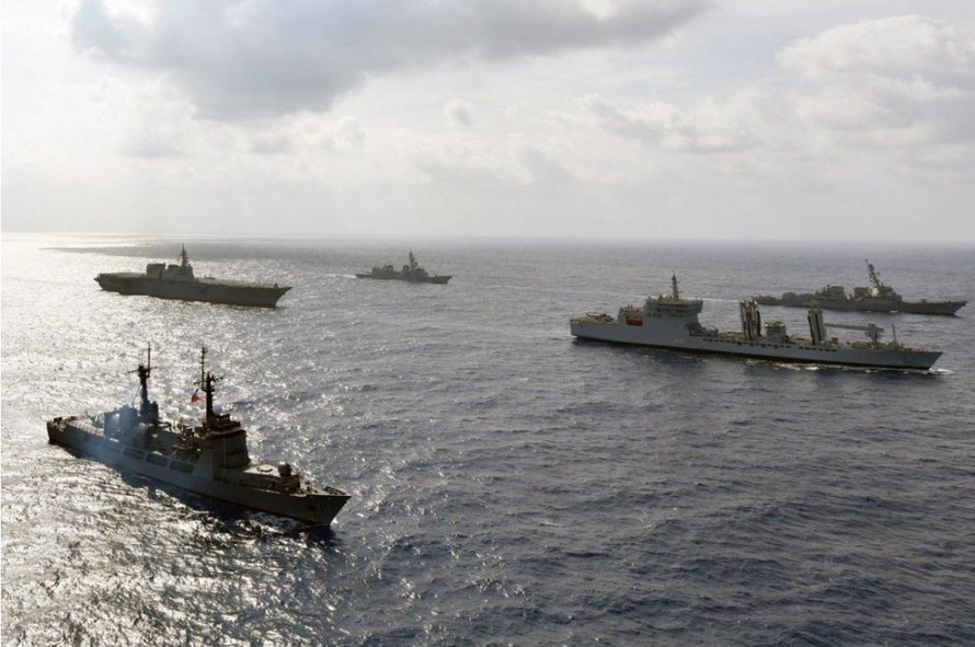 Tàu chiến Philippines, Ấn Độ, Nhật Bản, Mỹ tập trận trên biển Đông ngày 9/5 Ảnh: Handout/SCMP