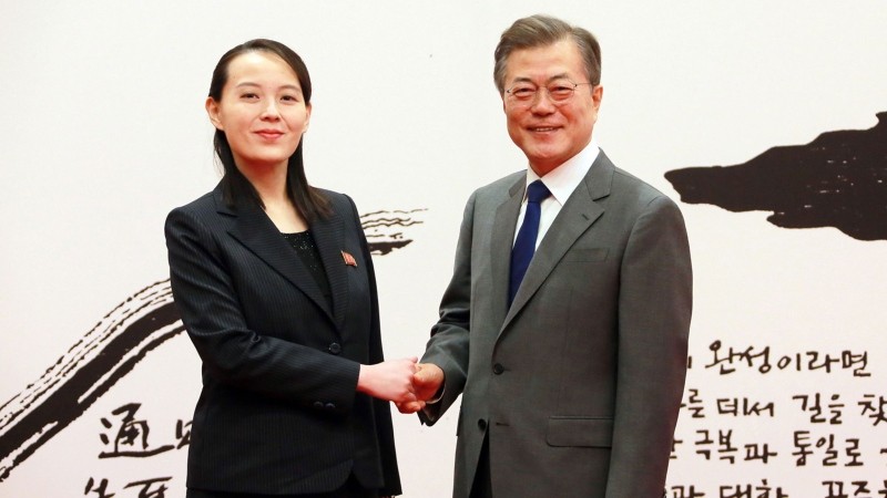 Cô Kim Jo Yong trong một lần gặp Tổng thống Hàn Quốc Moon Jae In 