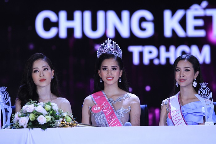Vẻ đẹp nổi bật của tân Hoa hậu và 2 Á hậu trong lần đầu ra mắt báo giới. Ảnh: Nguyễn Mạnh Hà 