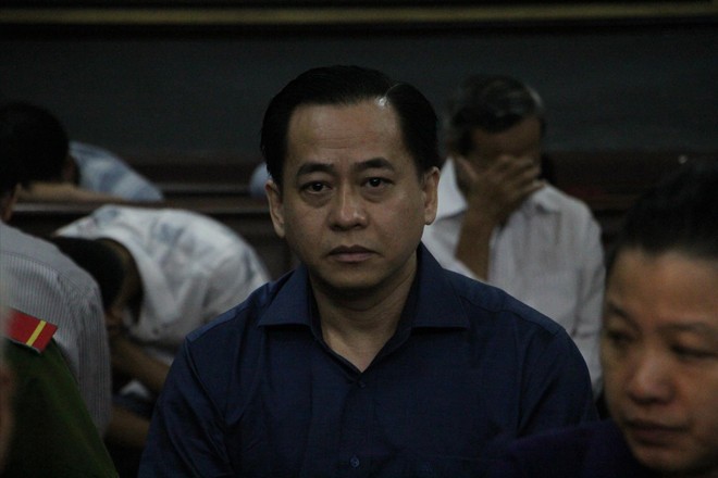 Bị cáo Vũ “nhôm” tại tòa hôm 30/11. Ảnh: Văn Minh