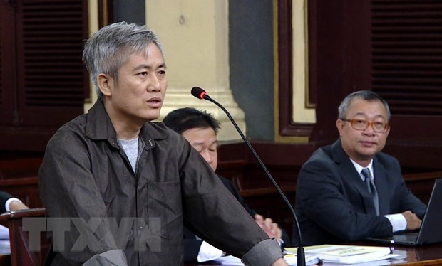 Trong ảnh: Bị cáo Lưu Văn Vịnh, kẻ chủ mưu thành lập tổ chức “Liên minh dân tộc Việt Nam,” tại phiên tòa. (Ảnh: Thành Chung/TTXVN) 