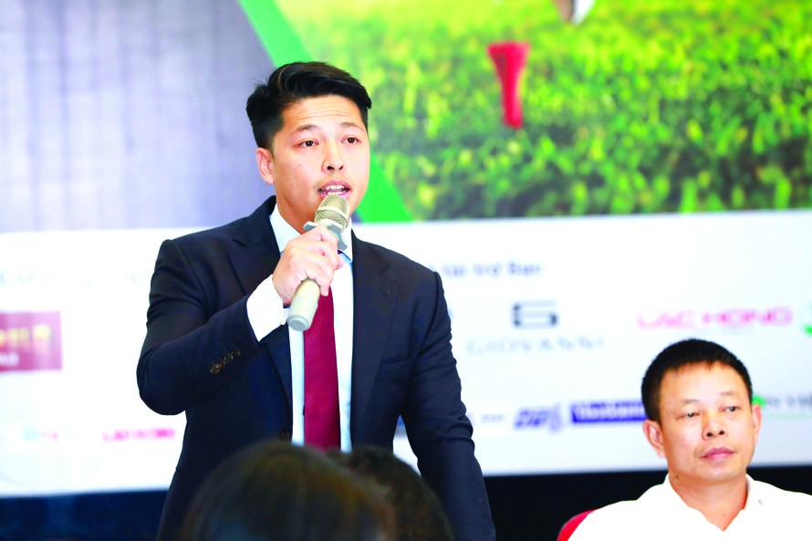 Ông Nguyễn Thái Dương phát biểu tại cuộc họp báo giải Tiền Phong Golf Championship 2019. Ảnh: Hồng Vĩnh 
